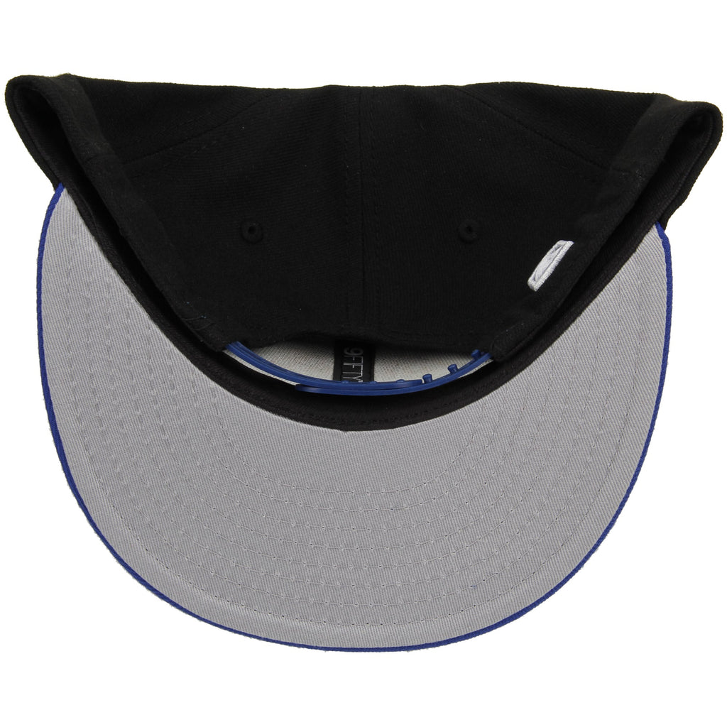Men's New York Knicks New Era Black/Blue 2-Tone 9FIFTY Adjustable Snapback Hat