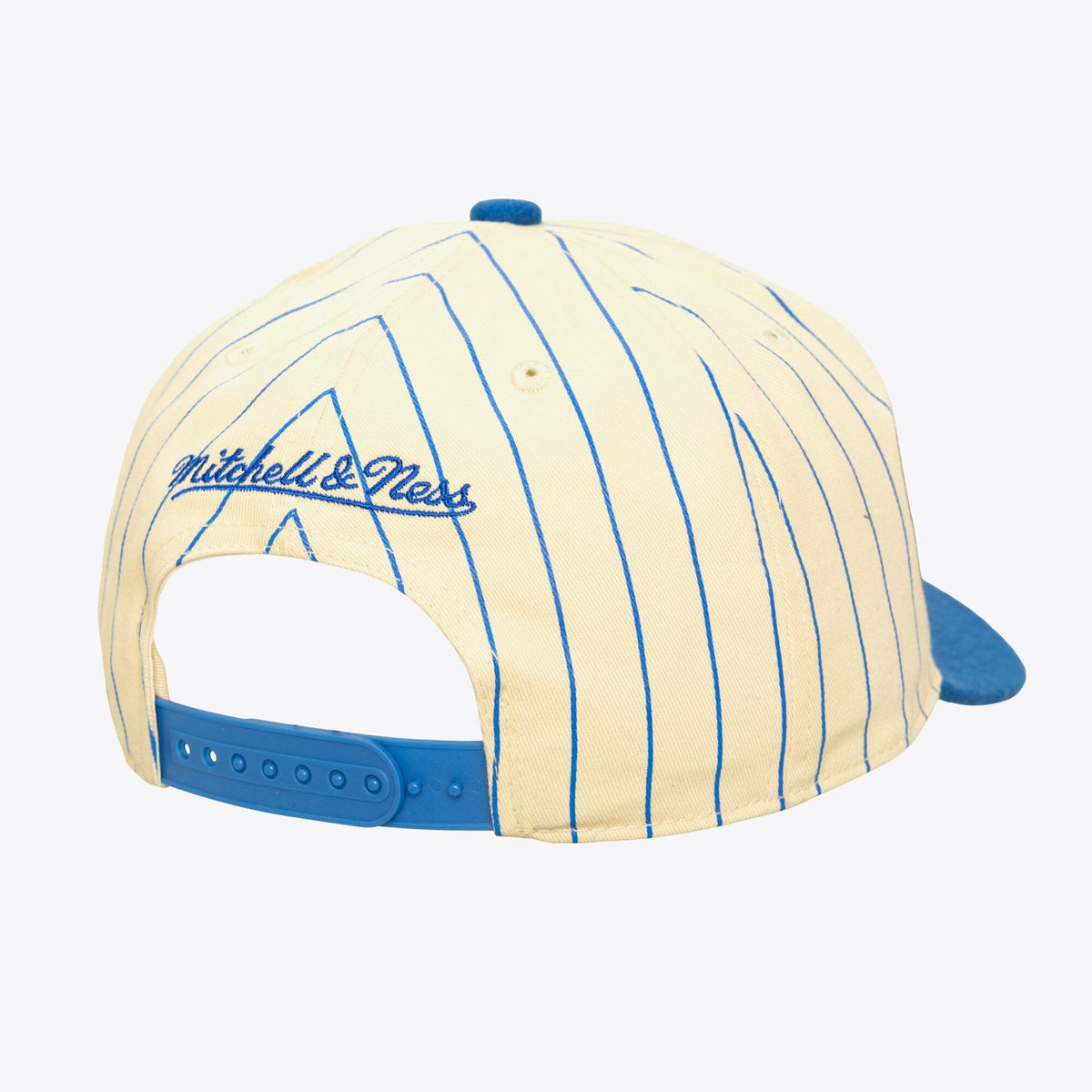 Men's New York Knicks Mitchell & Ness Cream Retro Roots Stripe Pro Adjustable Hat
