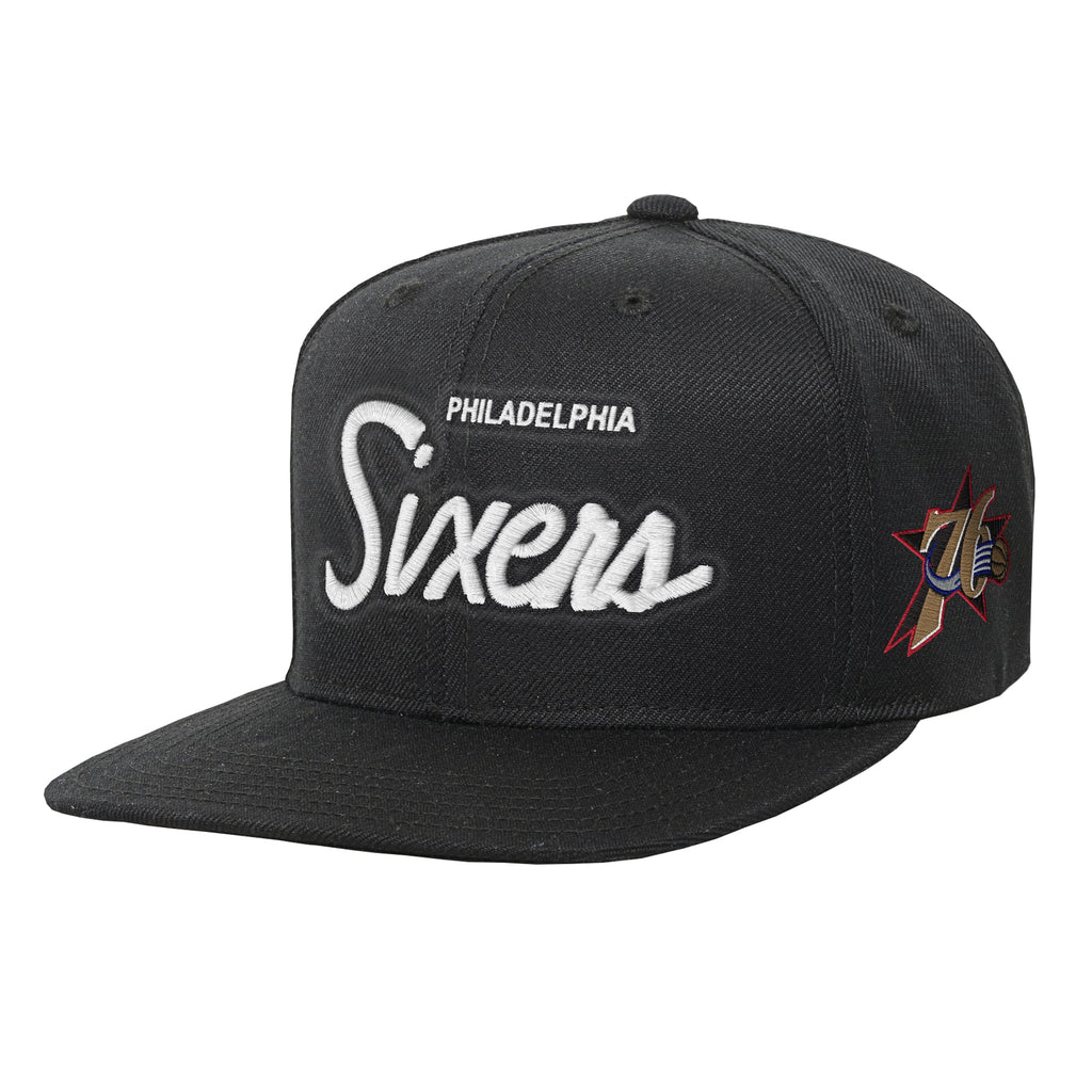 Youth Philadelphia 76ers Mitchell & Ness Black Head Coach Flat Brim Snapback Hat
